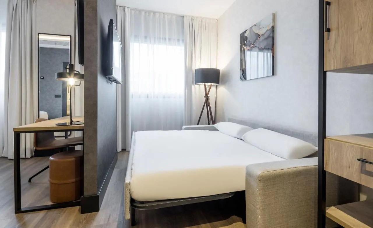 Hotel Ilunion San Mames Bilbao 4*,  Spanien